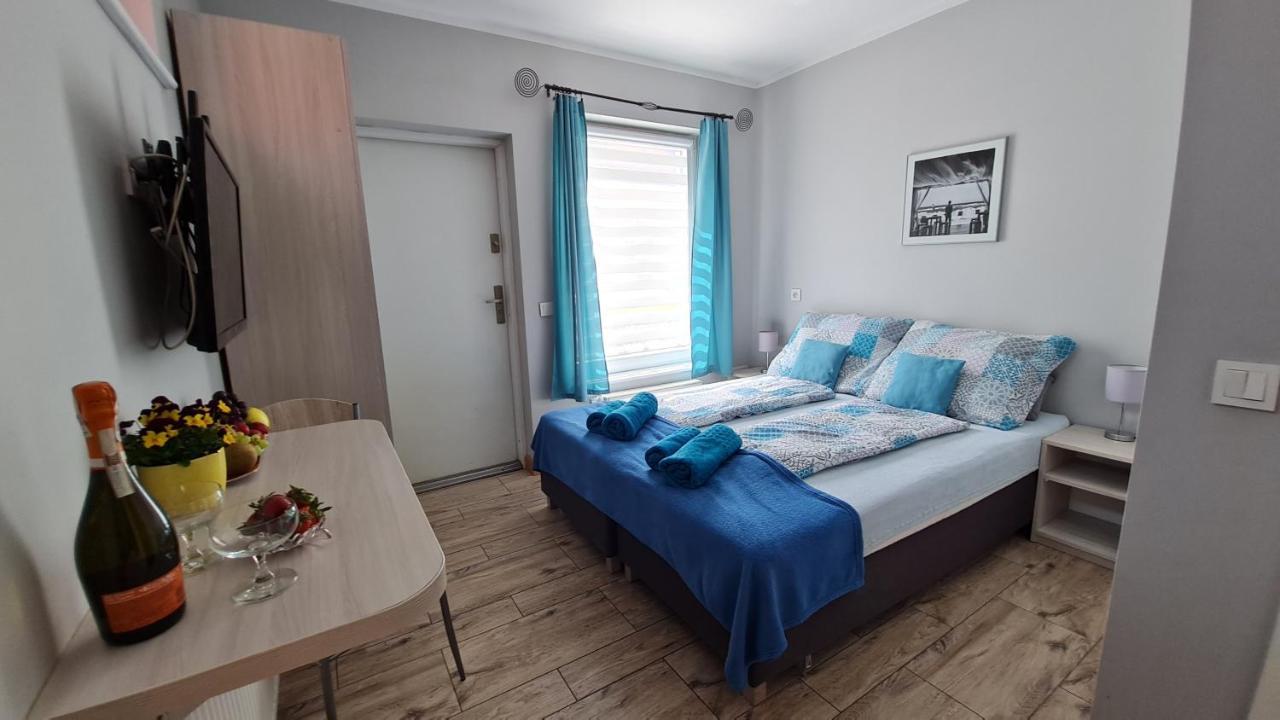 Bela - Pokoje Z Aneksami I Apartamenty Kołobrzeg Exteriör bild
